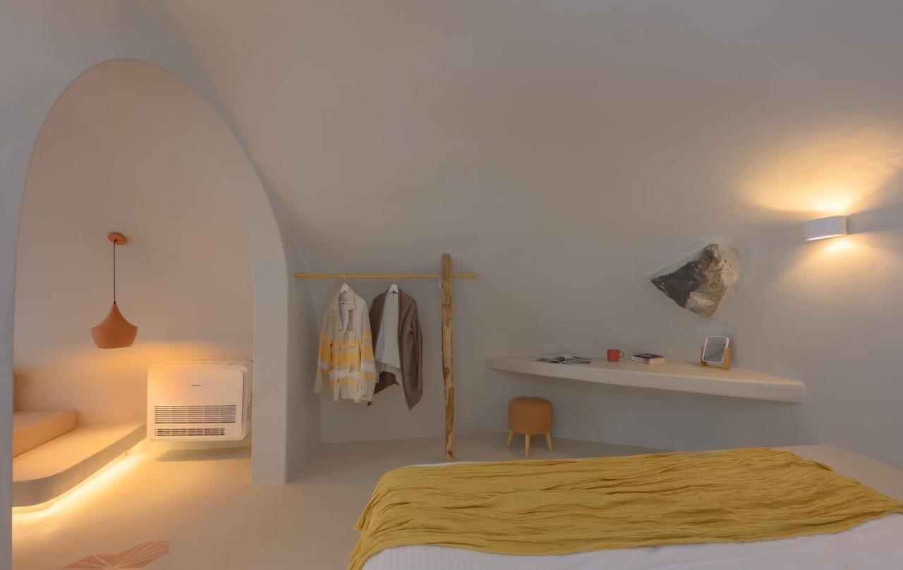 Elements Cave Suites Megalochori  Exteriör bild