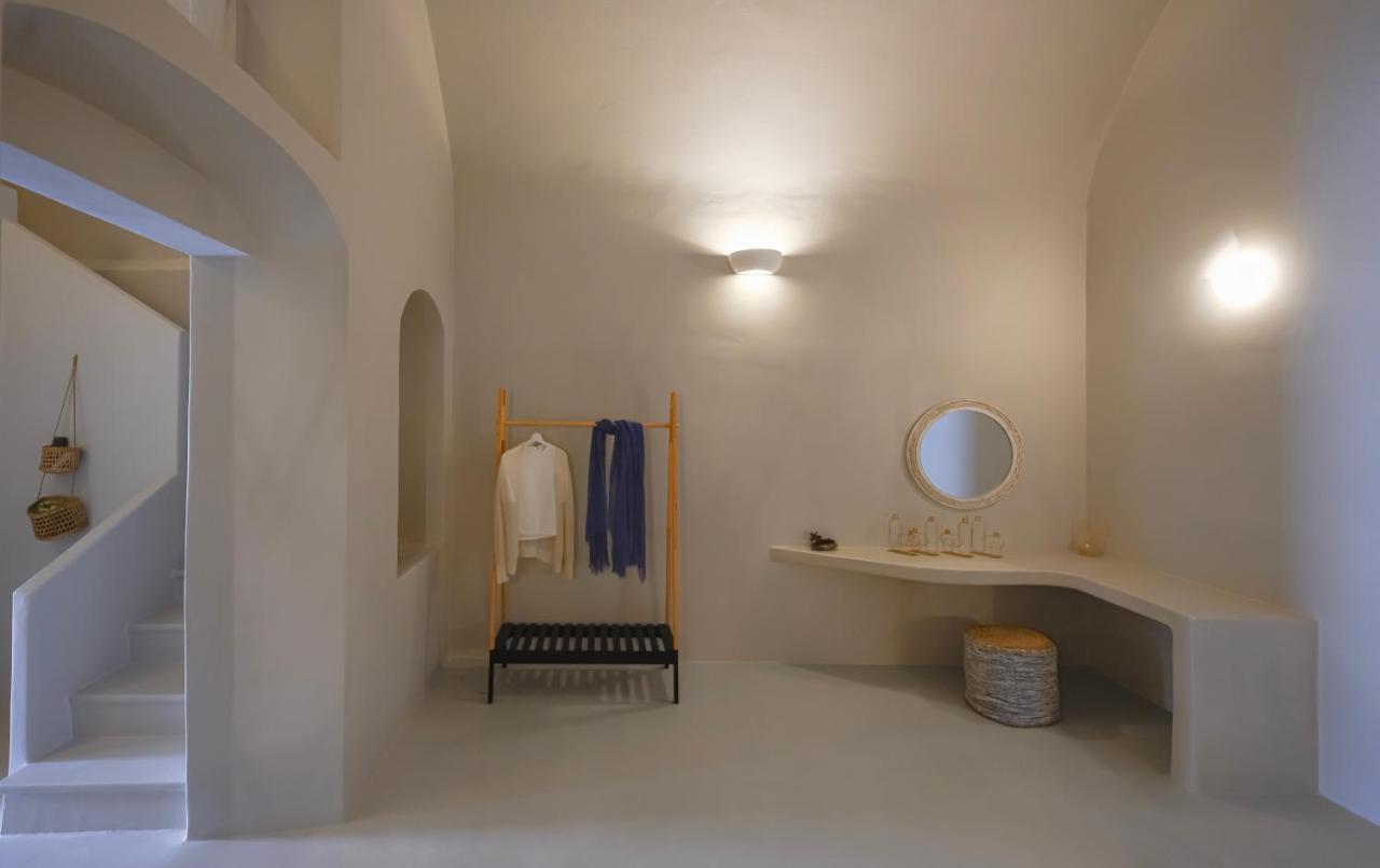 Elements Cave Suites Megalochori  Exteriör bild